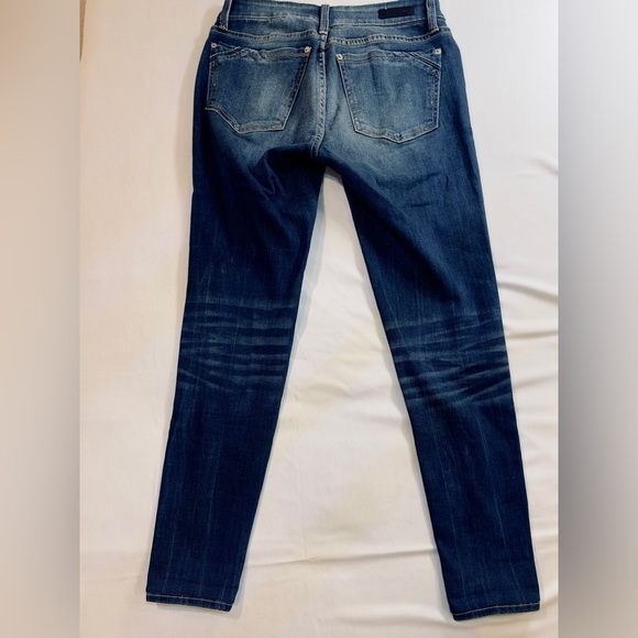 BUCKLE BLACK NWOT Fit No 53 Skinny Jeans - Sz 25 x 32 (tall) or Size 0 - Picture 3 of 5